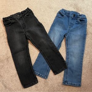 2 pairs of Garanimal Jeans (4T)